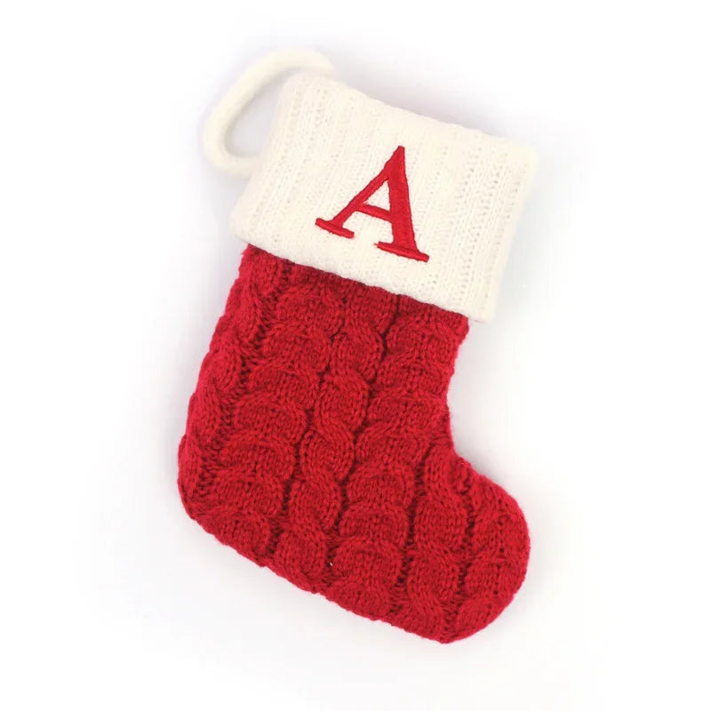 LetterKnit™ — Bota de Natal em Tricô Personalizada